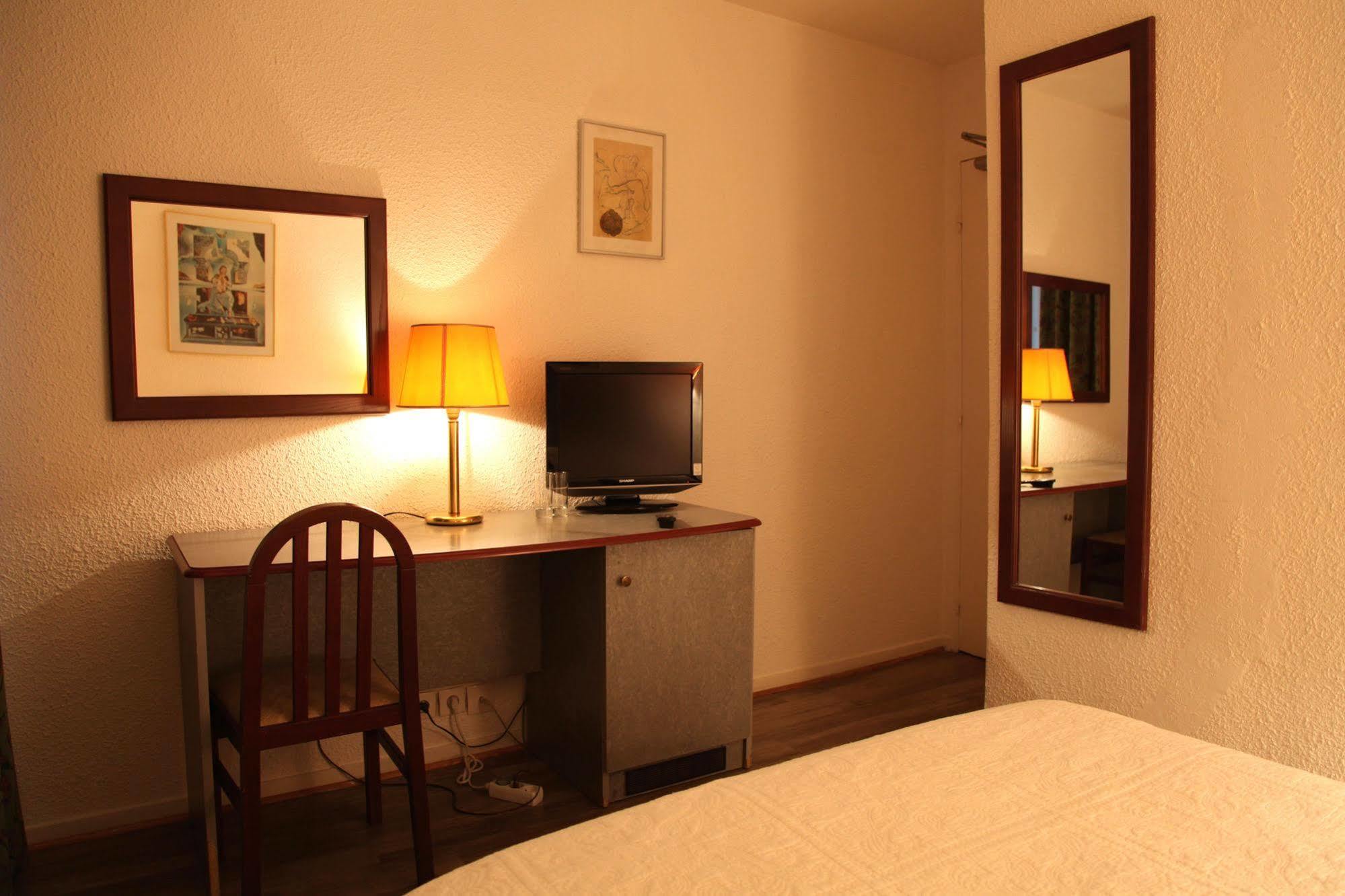 Hotel Royal Bastille Parigi Esterno foto